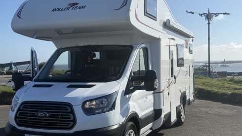 Bella  – 6 berth Ford Roller Team 2018