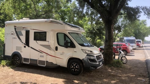 Piccolino – Travel comfortably and safely in a small camper.