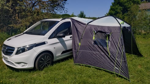 Vinnie  – Mercedes-Benz Wohnmobil mit 2 Schlafplätzen ab 2026