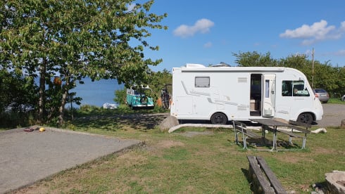 luxurious 4-person Bavaria Arctic integral from 2014
