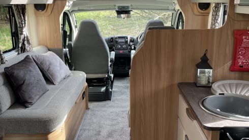Sergio – 4 berth Bailey fully loaded, luxury Motorhome 