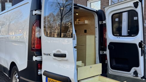 Little Nomad – Autobus Renault 2p del 2020