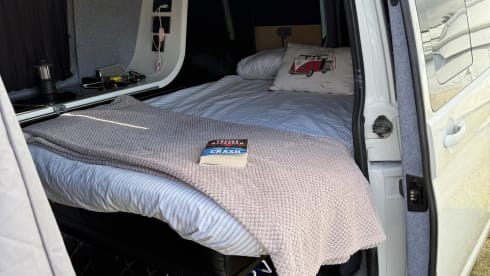 Cee Cee – 2 berth Volkswagen campervan from 2016