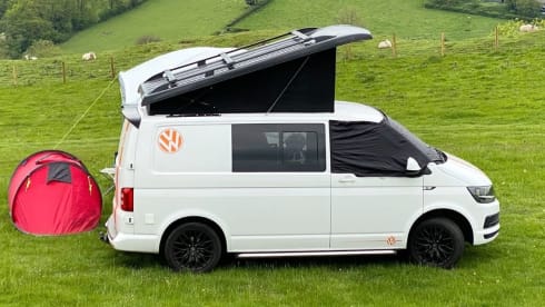 Nessa – 4 berth VW camper