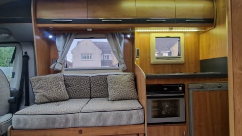 Harris – Cosy and Modern 4 Berth Motorhome Who Lives in St Andrews, Scotland