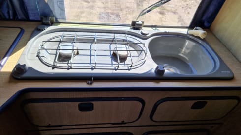 Oldtimer  – 4p Ford campervan from 1999