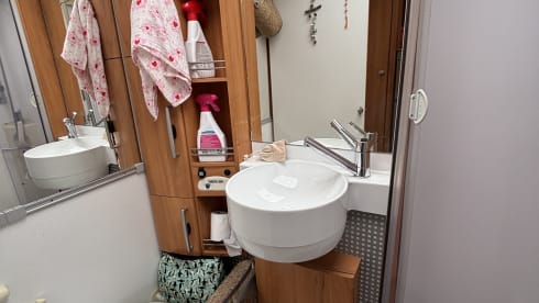 4P Complete Hymer integraal camper met XXL-garage