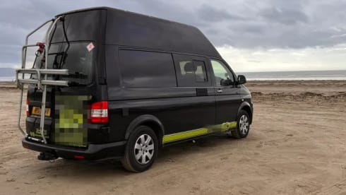 Rolo – T5 VW (2010), Black High Top (LWB)