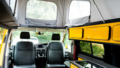 Eggy – 4 berth Volkswagen campervan from 2023