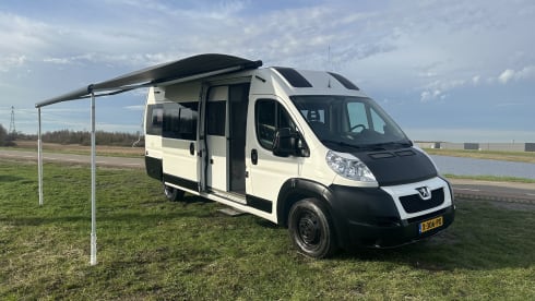 5 sterren camper :) – 4p Camper for real adventure enthusiasts