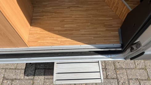  Pössl 2Win Fixed bed, Air conditioning, AUTOMATIC 3.0L 158hp
