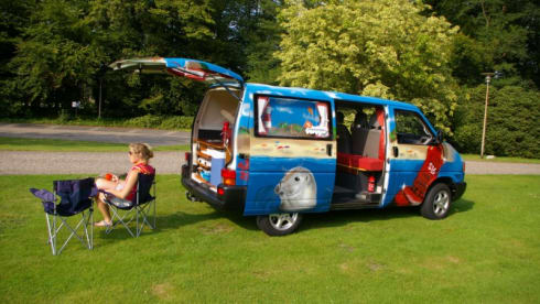 Beach – Beach - Cozy and robust VW T4 campervan