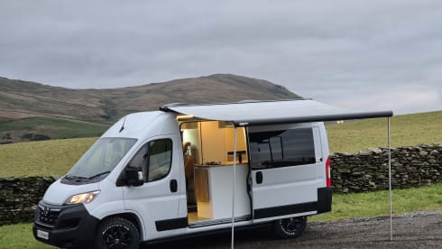 Fiordline One – 3 Berth Luxury Camper with Isofix