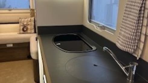 Oscar  – 4 berth Roller Team semi-integrated from 2023