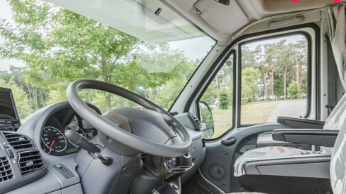 Alcôve Hymer 4 personnes de 2006
