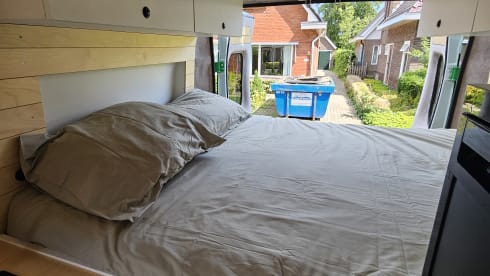 Kermit the Campervan - Self-Build 2P Fiat Ducato (2017)