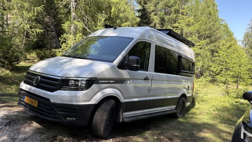 Adventure Van – Volkswagen Crafter 2.0 TDI 4 places - Modèle personnalisé 2026
