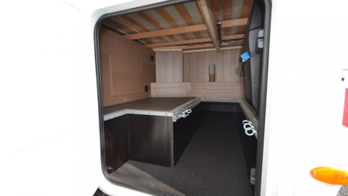 E-type – New camper TV, automatic, model 2020/2021