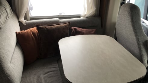 Hoofddorp  – Luxurious and well-maintained 2p Hymer from 2019 - Automatic