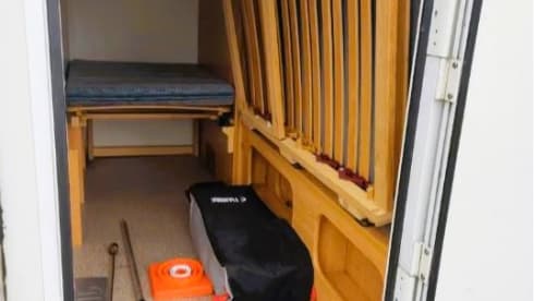 Spacious family camper 6p Air conditioning Bunk bed Solar Alcove Tow bar