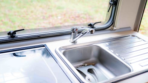 Carrie – 6 berth Fiat Ducato Carioca