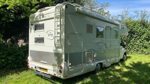 Rimor – 6p Ford alcove uit 2005