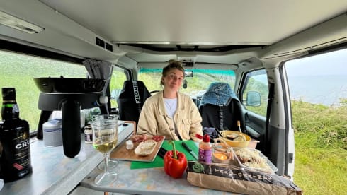 4p Volkswagen campervan uit 1995