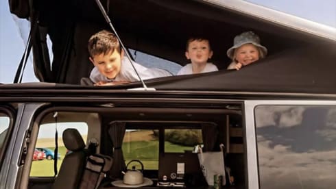 Tommy Tucker  – Luxury 4 berth Volkswagen Camper from 2021