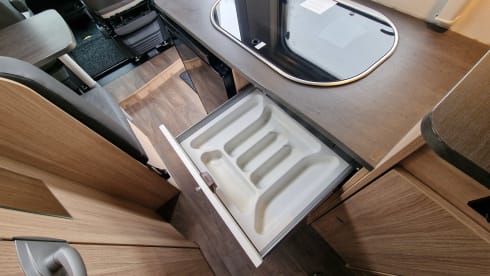 C23 – Luxe Sunlight Adventure Queensbed, 2x Airco, 165PK