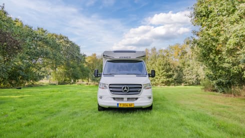 4p Hymer semi-integrated from 2022