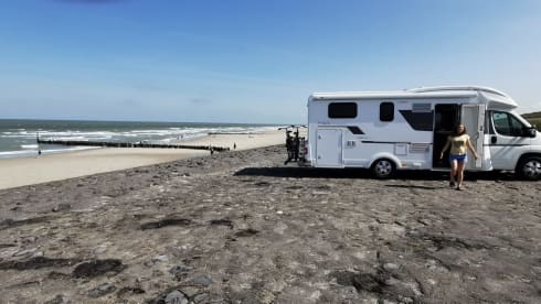 A young, spacious and very complete Adria Matrix Axess