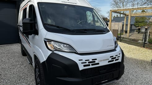 2 Weinsberg 540 Fire buscamper 2025 automatic
