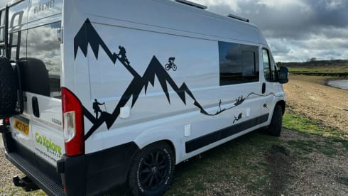 Monty Hauls – Monty Hauls Go Explore Van