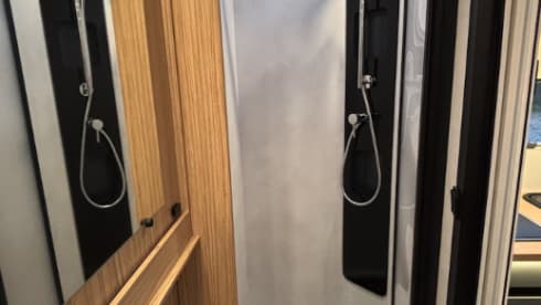 Hercules – Voyager – Wohnmobil mit 5 Schlafplätzen