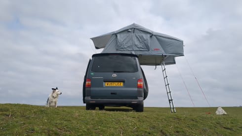 Blu – Dog Friendly CamperVan 