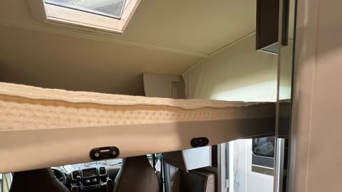 RV – 4p Bürstner semi-intégré à partir de 2026