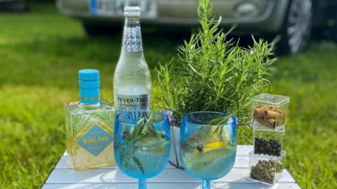 Camper di lusso VW T5 Automatic con 4 cuccette