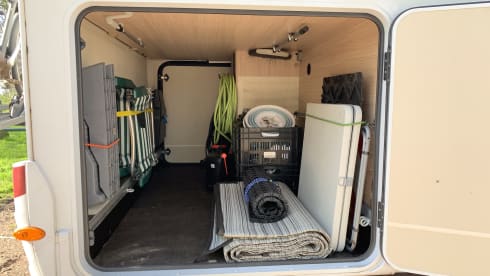 4 person Sunlight T69L from 2018