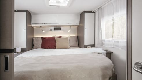 I7400 QBC - Etrusco A-Class 2024 4 berth 4 seatbelts Auto 5G WiFi 