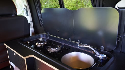 Tangerine Dream – 2 berth Luxury VWT5 / Large Bed
