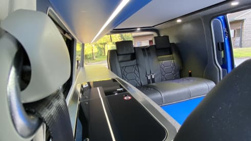 Claudia – 4 berth VW Campa