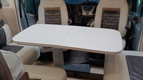 4p (+1 child)Ford semi-integrated from 2020