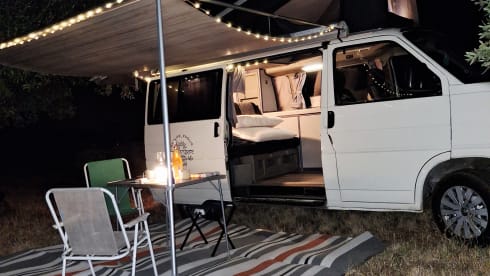 Calì  – Salento in a T4 California Coach van