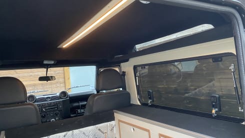 Den Jay – 2p Land Rover rooftop uit 2011