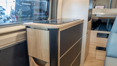 Hotel Kristoffel On the road – 4p Buscamper met hefdak en garage