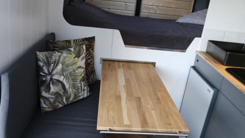 Anne │ Citroën Jumper 2 person camper van