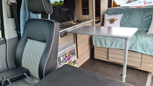 Belle – VW T5 campervan 