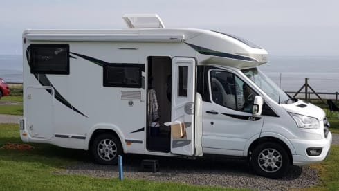 Sheddie – Luxury Motorhome With Solar Power