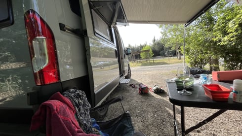 Ranger – New possl summit, bus camper of the year, with skyroof!