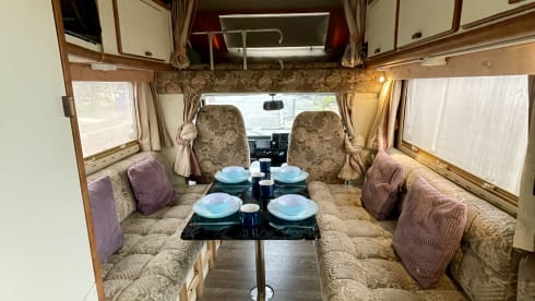 'Pandora' – Off-Grid Motorhome - Petrol & LPG **Fully Comp Insurance Included**